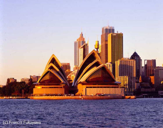 sydneyoperahouse.jpg